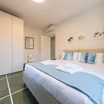 Casaviva - Comfy Trilo With Terrace In Apartment Rapallo